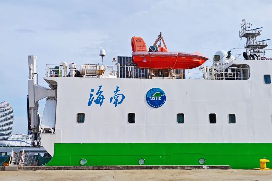 船載動(dòng)中通微波系統(tǒng)應(yīng)用于深海勇士科考船數(shù)據(jù)